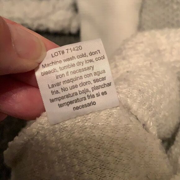 Women’s Santa Christmas sweater. - Picture 6 of 6